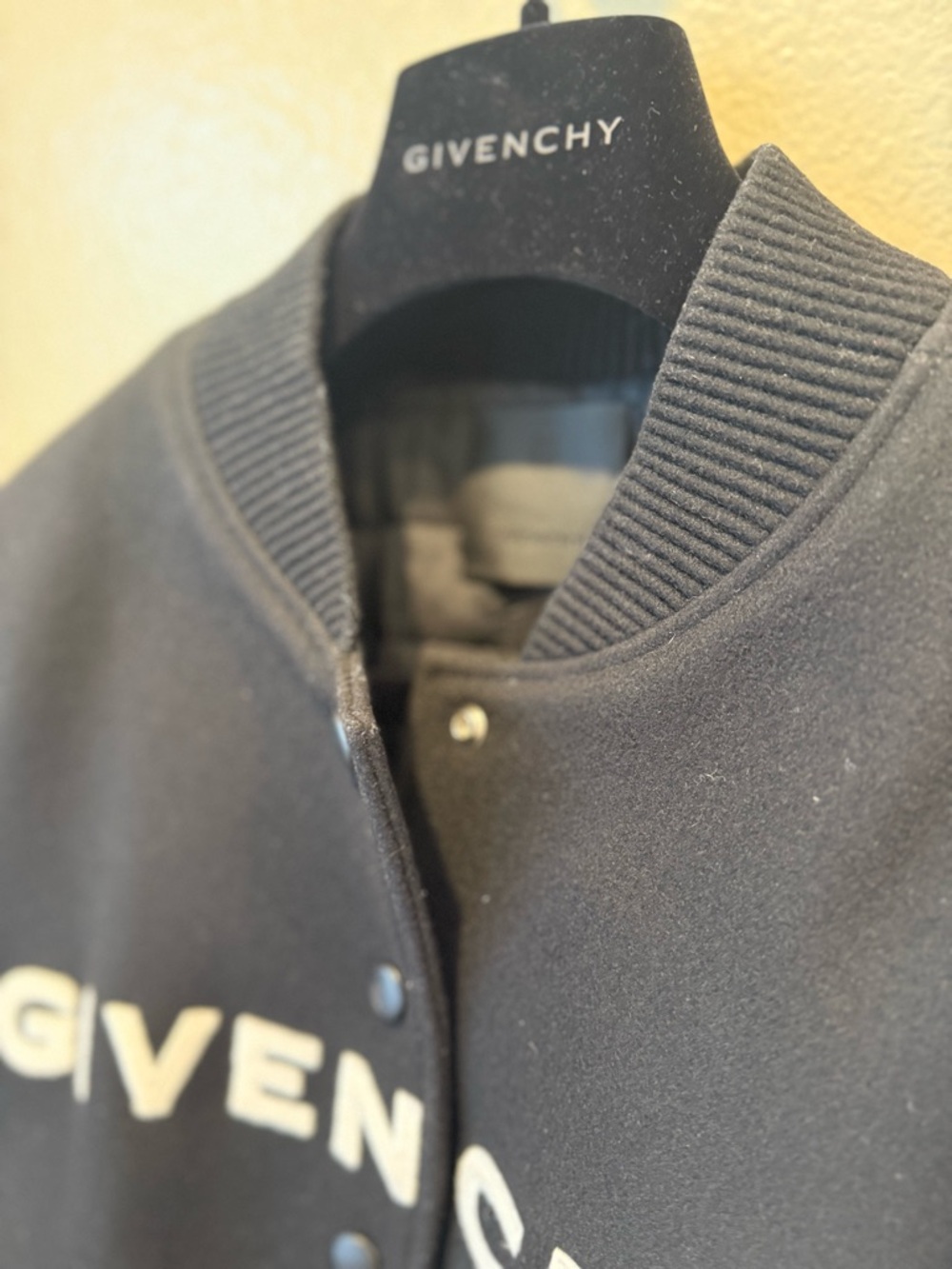 Givenchy Black & White Cropped Logo Bomber Jacket - Picture 3 of 8